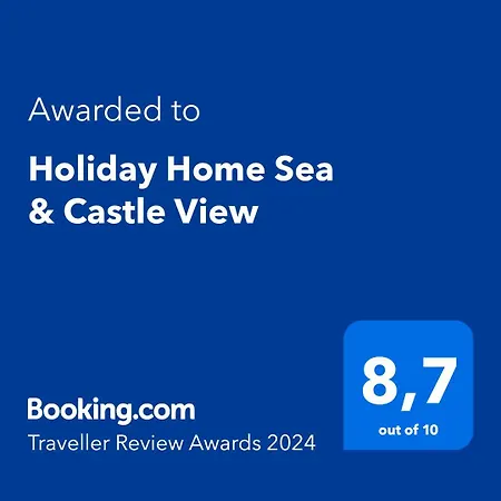 Sea & Castle View Apartment *